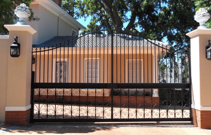 Kay's Automatic Gates - Remote Control Gate Installers