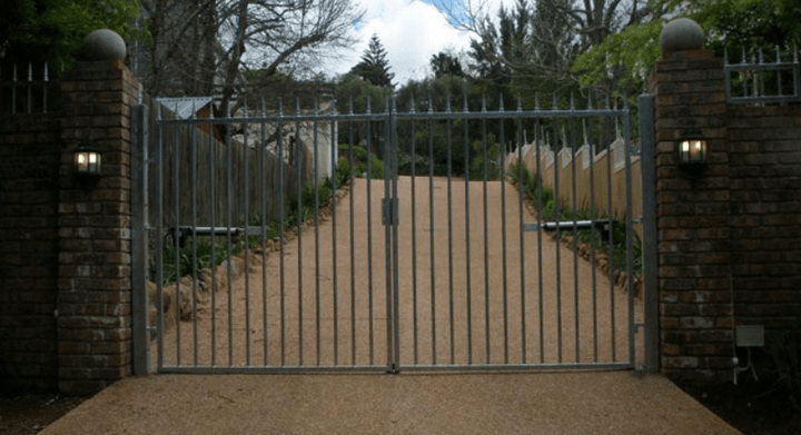 Kay's Automatic Gates - Remote Control Gate Installers