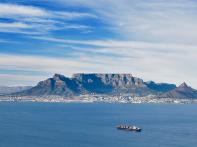 RU Africa Tours - Russian Speaking Tour Guide